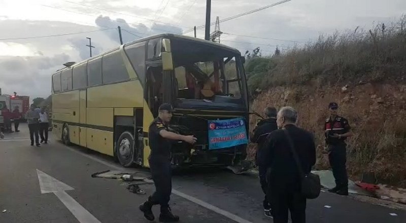 Bandırma'da feci otobüs kazası - Balıkesir Haberleri