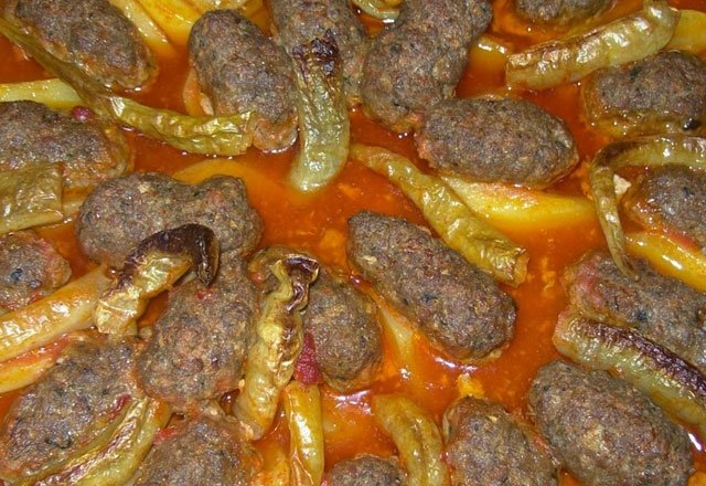 İZMİR KÖFTE TARİFİ İZMİR KÖFTE NASIL YAPILIR?