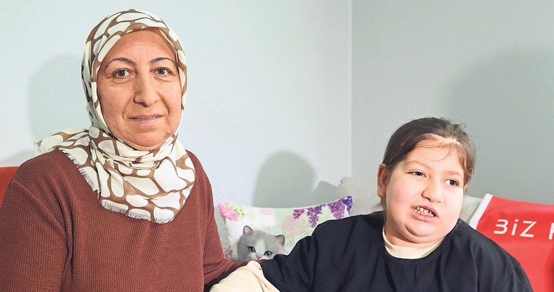 Mücadeleyi bırakmayan Tuana kanseri de yendi