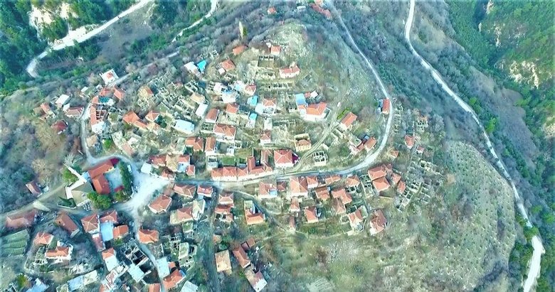 Antik kentin üzerinde yaşıyorlar! Denizli’de sıradışı mahalle