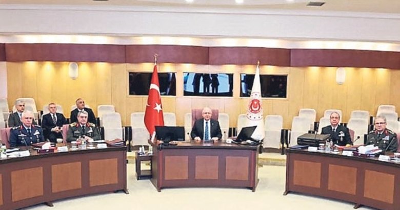 Güler, Kara Kuvvetleri’nin toplantısına başkanlık yaptı