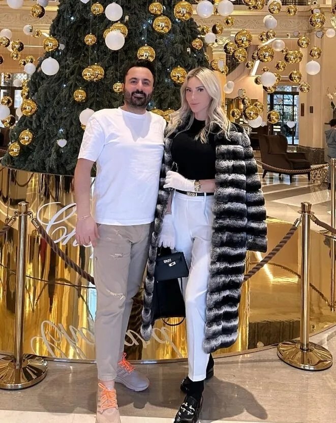 Mikonos’ta darp skandalı