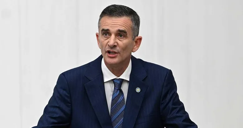 CHP’de son dakika! Ümit Dikbayır partisinden istifa etti