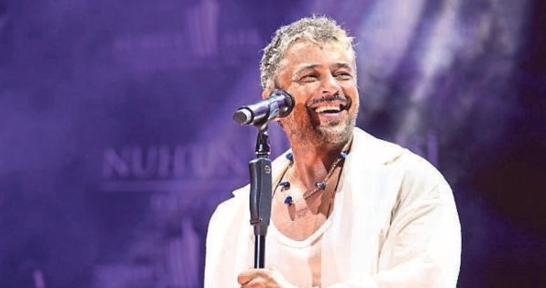 10 şarkılık Efsane’ye 16 klip