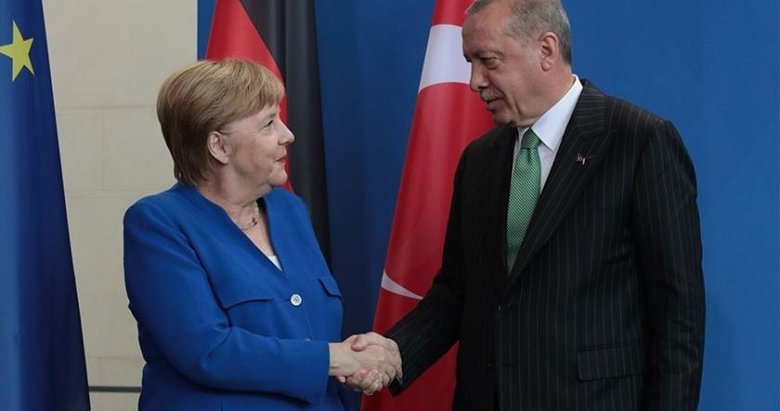 Başkan Erdoğan, Merkel ile telefonda görüştü