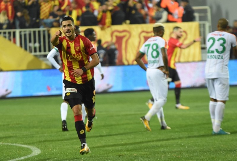 Gidenlerin hali harap Galeri Yeni Asır