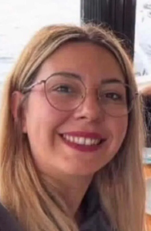 izmirde-cani-es-surprizim-var-dedi-saatler-sonra-esini-oldurdu-cocuklarinin-gozu-onunde-1782218248284.png