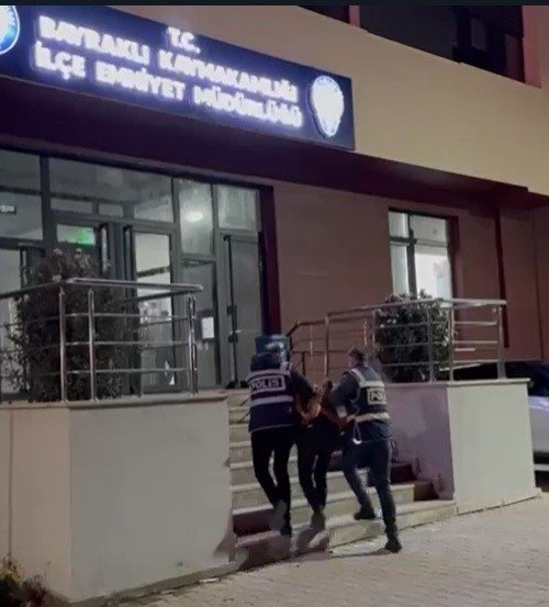 İzmir’de iğrenç görüntü: Sapık kısa sürede yakalandı