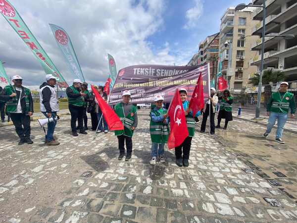 on-binlerce-vatandas-katildi-izmirde-1-mayis-coskuyla-kutlandi-1777640275169.png