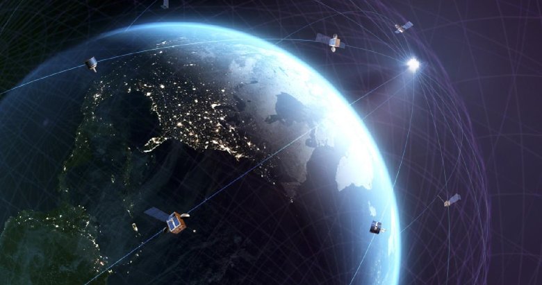 Uzay enkazı: İki tonluk uydu bugün Dünya’ya düşecek