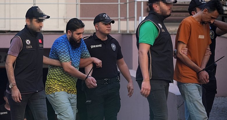 İzmir’de polis merkezine yönelik saldırıyla ilgili yakalanan 10 şüpheli adliyeye sevk edildi