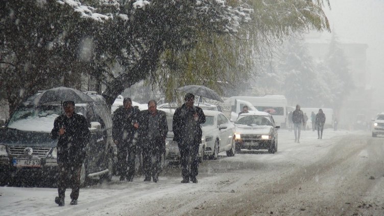 İzmir’de bugün hava nasıl olacak? Meteoroloji’den son dakika uyarısı geldi! 15 Mart Pazar hava durumu...