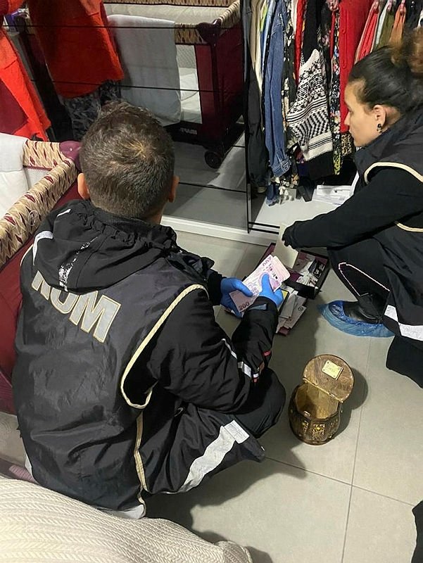 Gümrük rüşvetçilerine operasyon