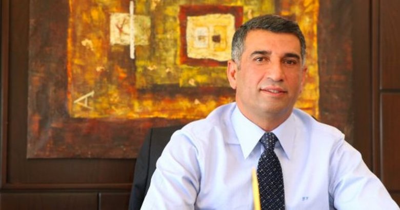 CHP’de istifa diyene başkanlık teklifi
