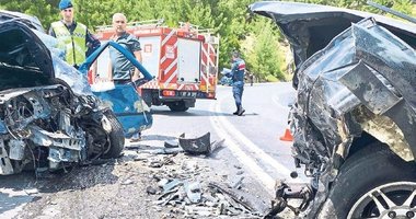 Antalya’da iki araç çarpıştı: 1 ölü