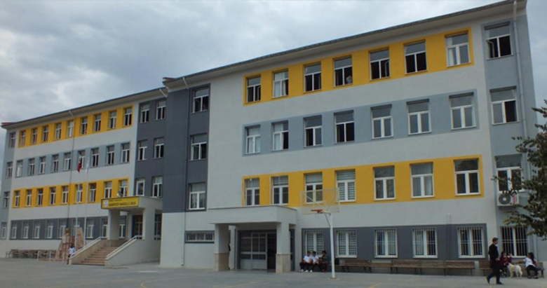 Sarayköy’de okul müdürü taciz iddiasıyla tutuklandı