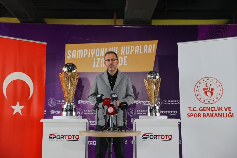 Şampiyonluk kupaları İzmir’de