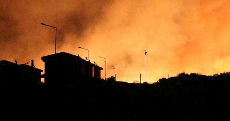 Çeşme’de orman yangını paniği! 4 site boşaltıldı