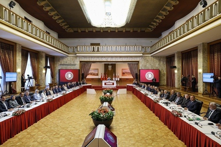 TBMM Başkanı Kurtulmuş: Kararlı adımlarla birlikte yeni bir dönemin eşiğindeyiz