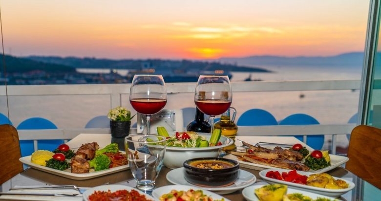 Çeşme ve Bodrum’da hesap şoku! Uçan fiyatlar bakanlık radarında