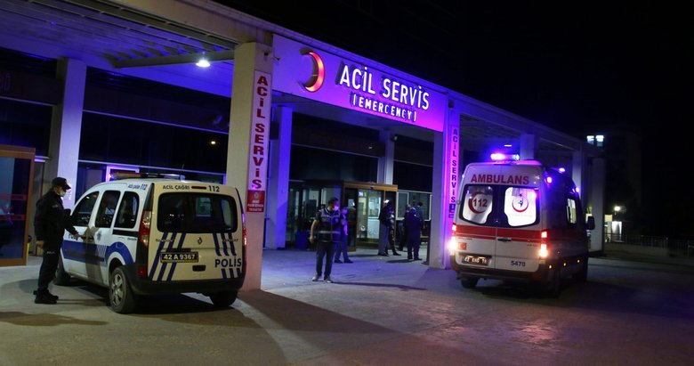 Izmir De Dolmus Soforu Yol Vermedigi Ambulans Soforunu Darp Etti Izmir Haberleri