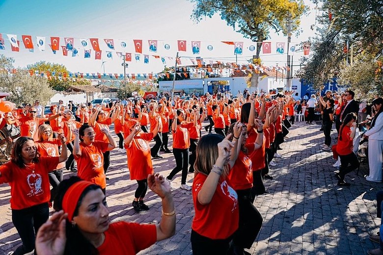 Cumhuriyet’in 102’nci yılı İzmir ve Ege’de coşkuyla kutlandı