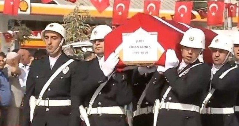 Akçakale’de havan saldırısında şehit olan sivillere veda