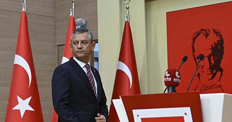 Özel’in gündem saptırma operasyonu ters tepti