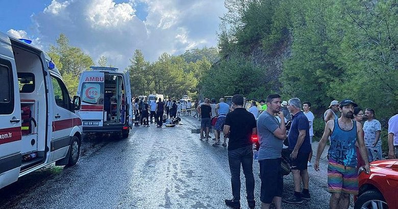 Marmaris’te can pazarı! Turistleri taşıyan safari aracı devrildi