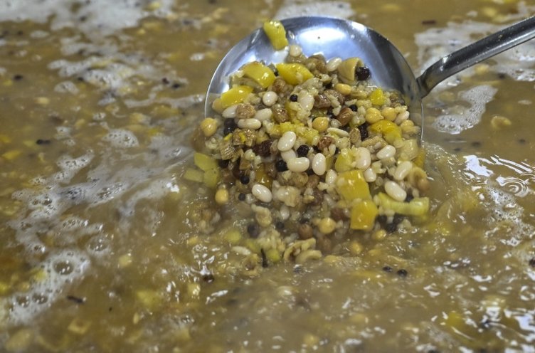 Aşure nasıl yapılır? İşte evde hazırlayabileceğiniz aşure tarifi...