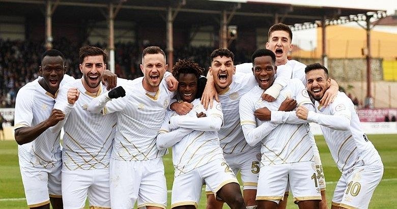 Manisa Futbol’da sarı kart alarmı