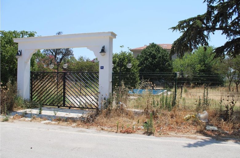 Adnan Menderes’in anısına yakışmayan görüntü! Çiftliği kaderine terk edildi