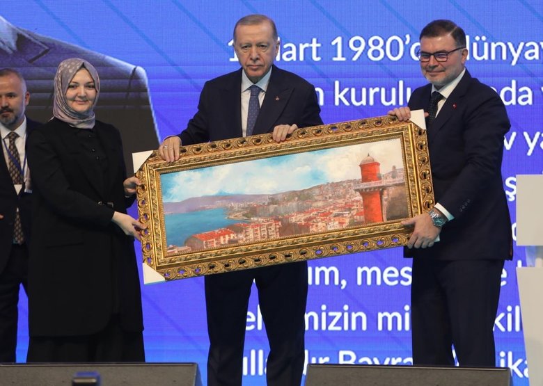 Başkan Erdoğan: Ne İzmir ne de İzmirlilik kimsenin tekelinde değil