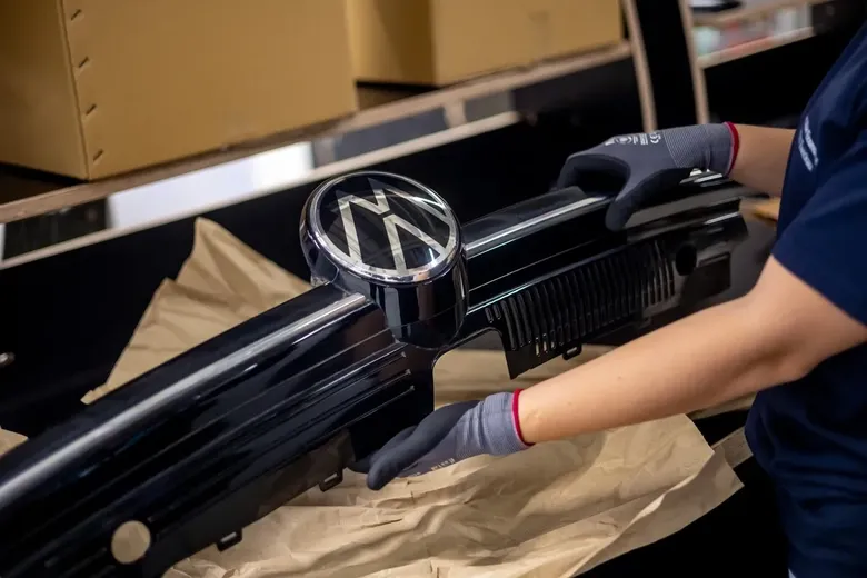 volkswagen-yola-geldi-alman-devi-manisaya-donebilir-1793392104570.png