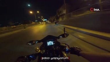 Yardım etmek için durdu motosiklet hırsızı olduğunu anladı! Polise teslim etti