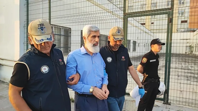alparslan-kuytul-operasyonunda-ortaya-cikti-yegeni-fetonun-mahrem-sorumlusuymus-1787221649135.jpeg