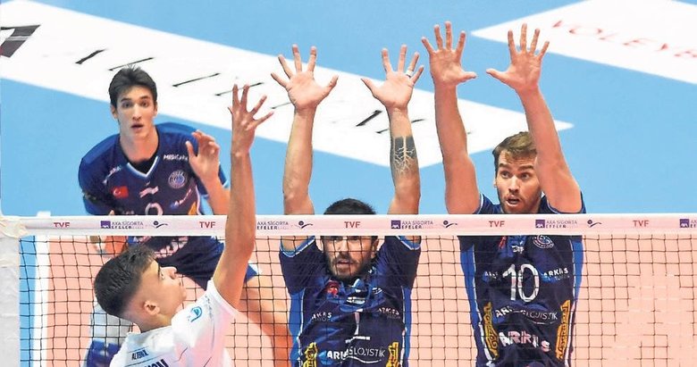 Arkas Spor 3’te 3 peşinde