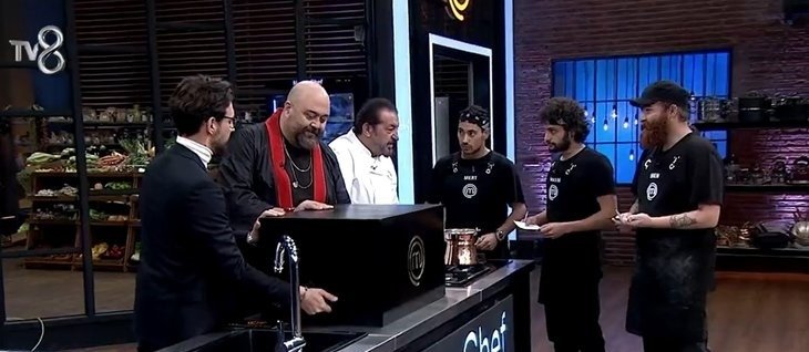 MasterChef Türkiye’ye hangi yarışmacı veda etti? İşte 12 Aralık MasterChef 2021’de elenen kişi...
