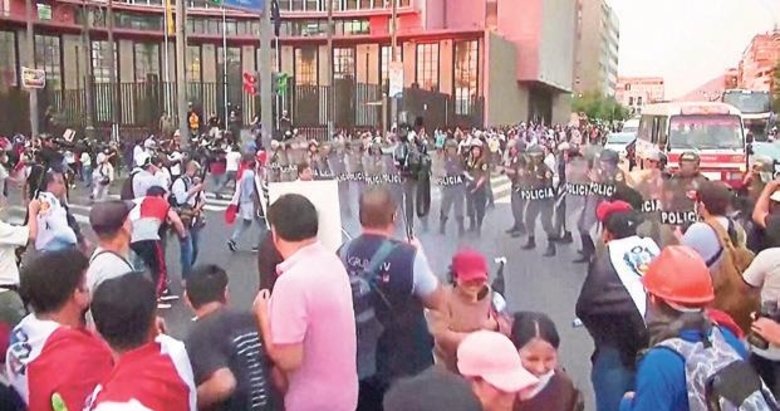 Peru’daki protestolarda ölü sayısı 59’a yükseldi