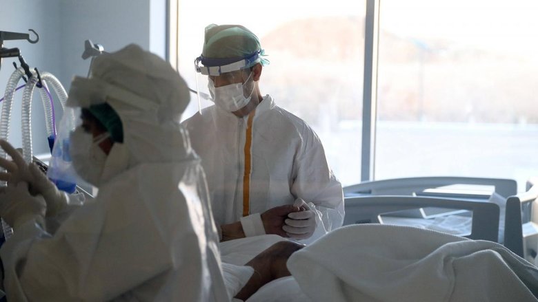 Koronavirüs Bilim Kurulu toplanıyor! Hafta sonu yasaklar geri gelecek mi?