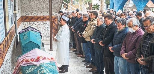 Yüzüne kezzap atıp bacaklarına ateş etmiş