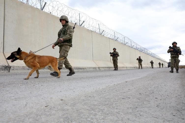 Hudut Kartalları’nın düzensiz göçle mücadelesi sürüyor