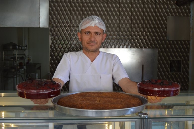 Bayram geldi, Afyon’da ekmek kadayıfına ilgi arttı