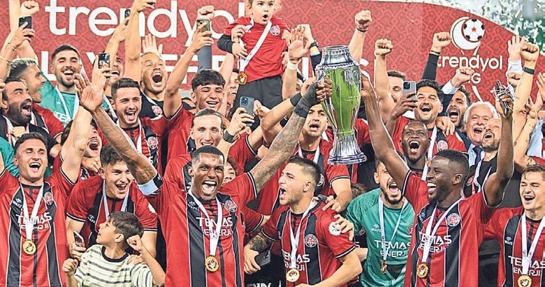 Bandırma yıkıldı