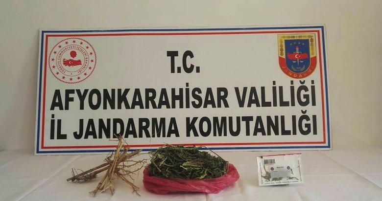 Jandarma zehir tacirlerinin kimliğini kola yapılan dövmeden tespit etti
