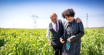 CHP’li Foça Belediyesi yaşlı kadını elektriksiz ve susuz bıraktı