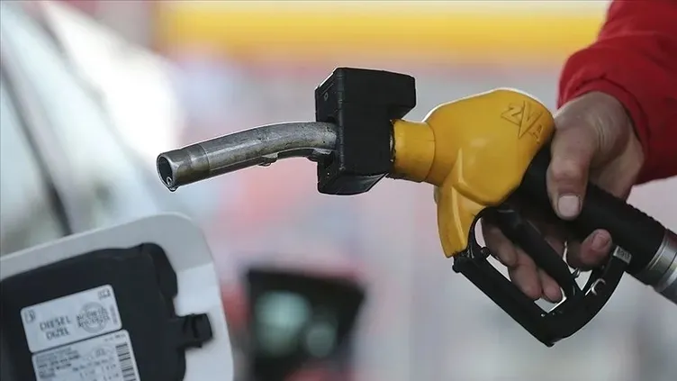motorine-zam-mi-geldi-benzine-zam-gelecek-mi-22-agustos-2026-istanbul-ankara-ve-izmir-guncel-akaryakit-fiyatla-1787375963238.jpeg