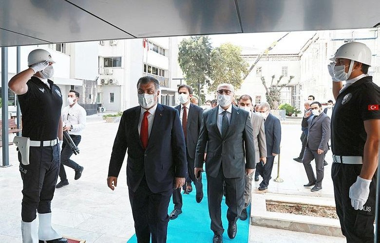 Sağlık Bakanı Koca’dan İzmir’de önemli açıklamalar