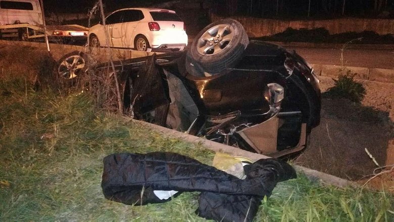 Izmir De Feci Kaza Metrelerce Suruklenen Luks Cip Takla Atti