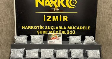 İzmir’de çifte uyuşturucu operasyonu! Evleri adeta üretim merkezine çevirmişler